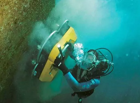 Diving Services