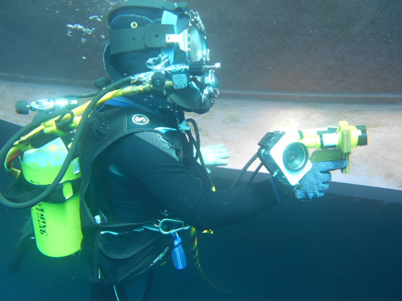 Diving Services